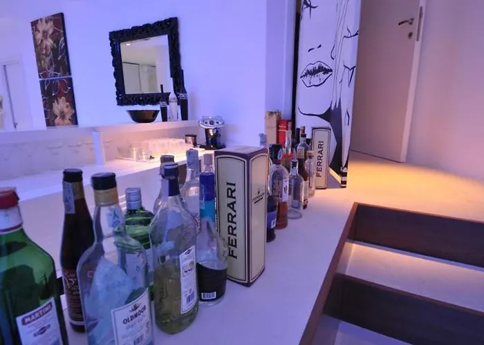 White Elegance Apartment *