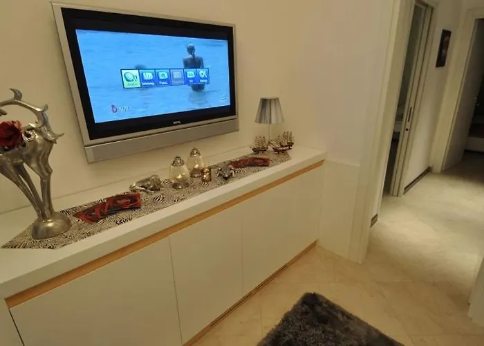 White Elegance * Gallipoli