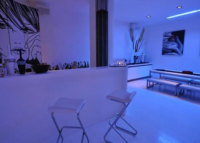 White Elegance * Gallipoli